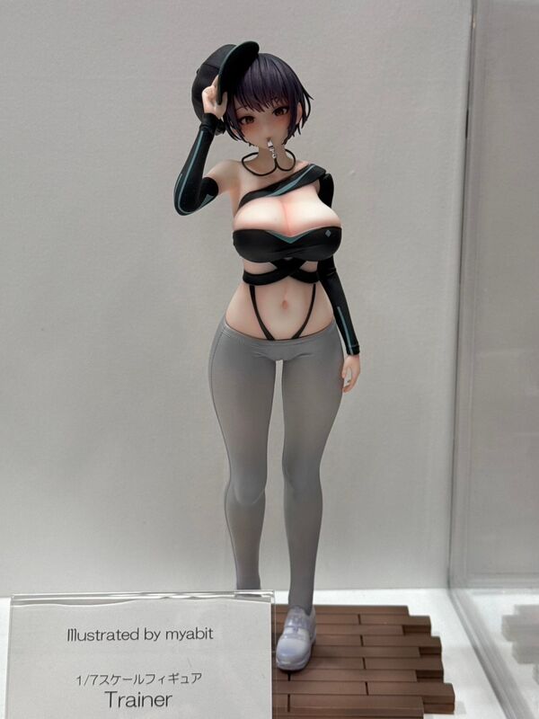 Original - Trainer - 1/7 (Hobby Search, White Cat Project) photo 1