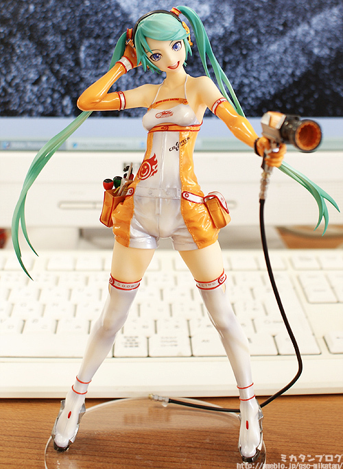 Good Smile Racing - Hatsune Miku - 1/8 - Racing 2010 (Good Smile Company) photo 3